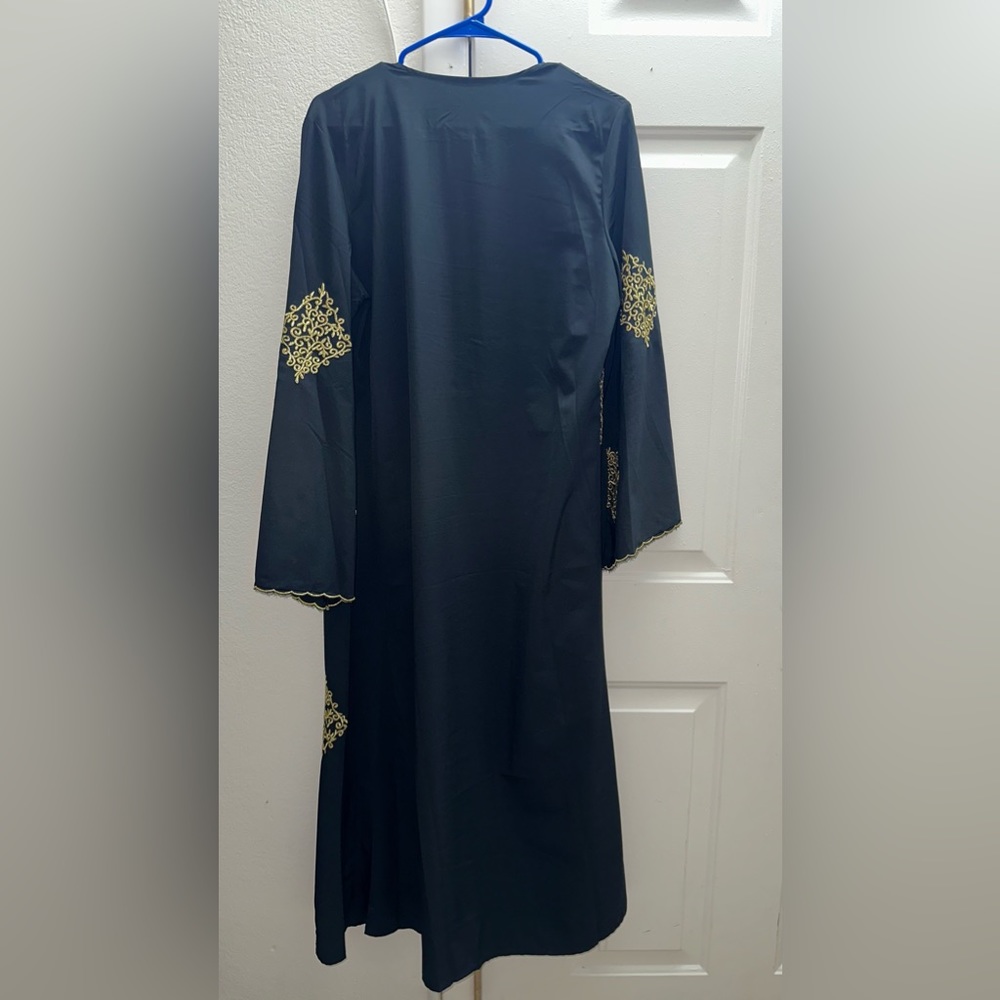 Black abaya cover - Picture 3 of 3